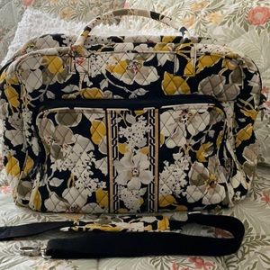 Vera Bradley Retired Weekender Dogwood